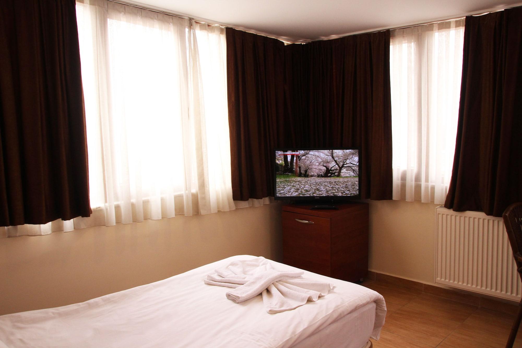 Hotel Real Life Istanbul Bagian luar foto