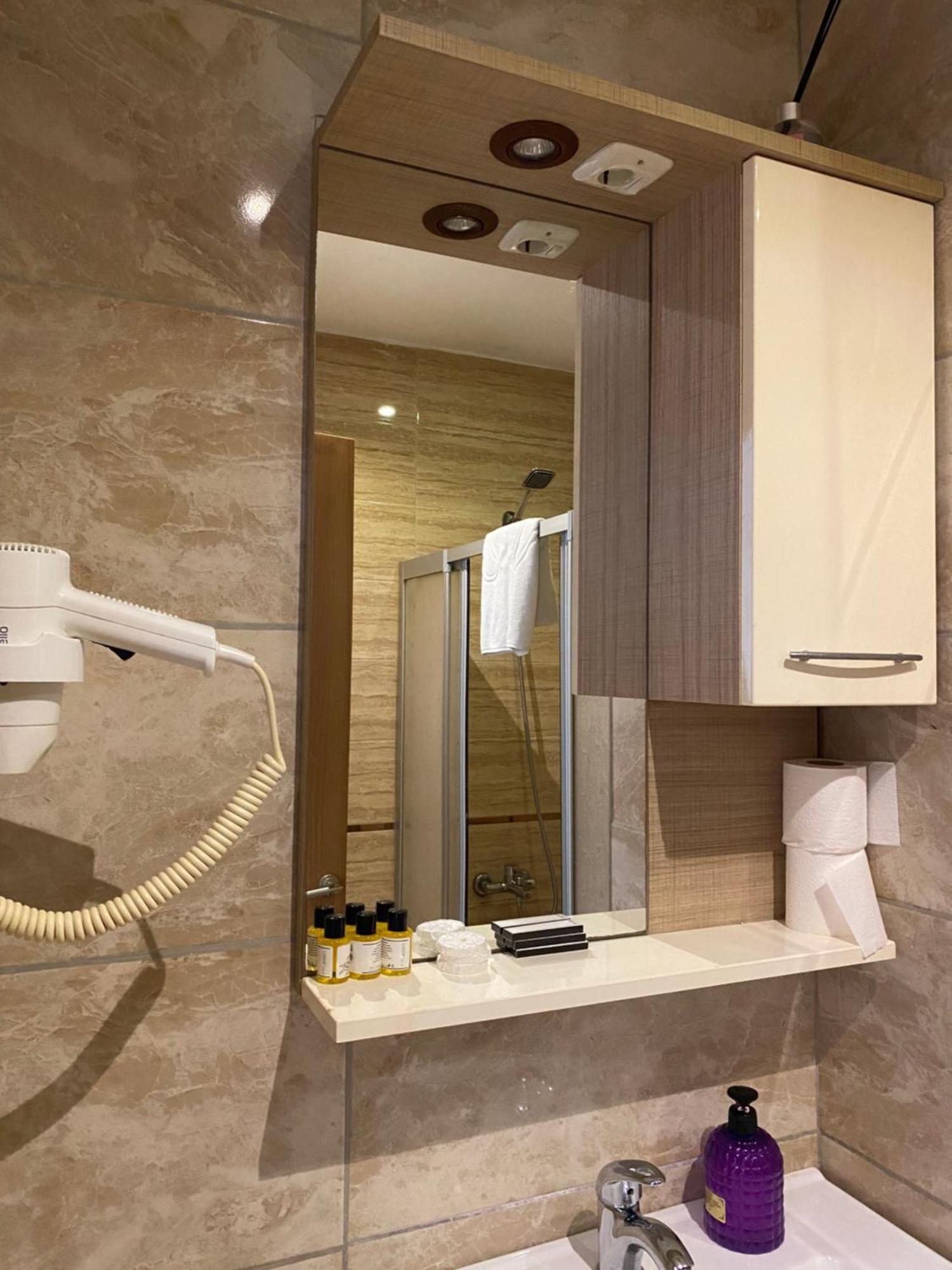 Hotel Real Life Istanbul Bagian luar foto